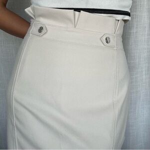 White House Black Market Cream Pencil Skirt